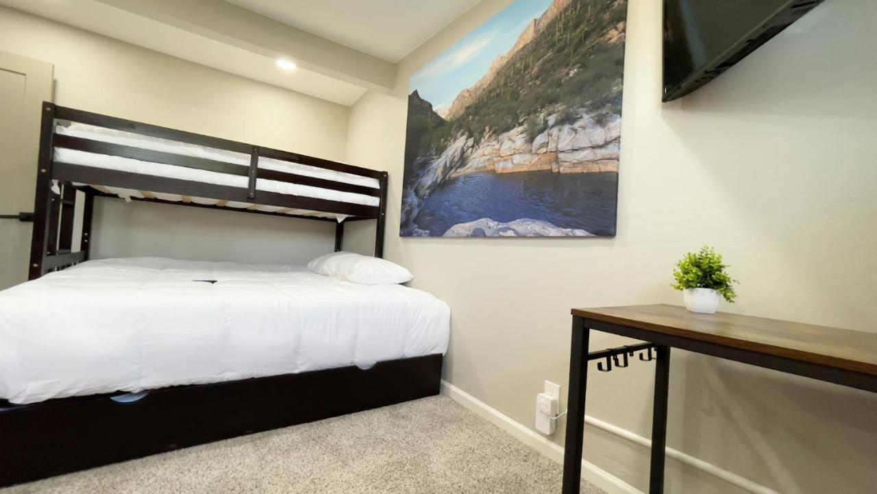 Private Home - Heated Pool, Billiards, Darts, Foosball, Fireplace, 5 Smart Tvs, Bbq, Cotton Bedding - The Saguaro Sanctuary, Pool Heat Optional Tucson Extérieur photo