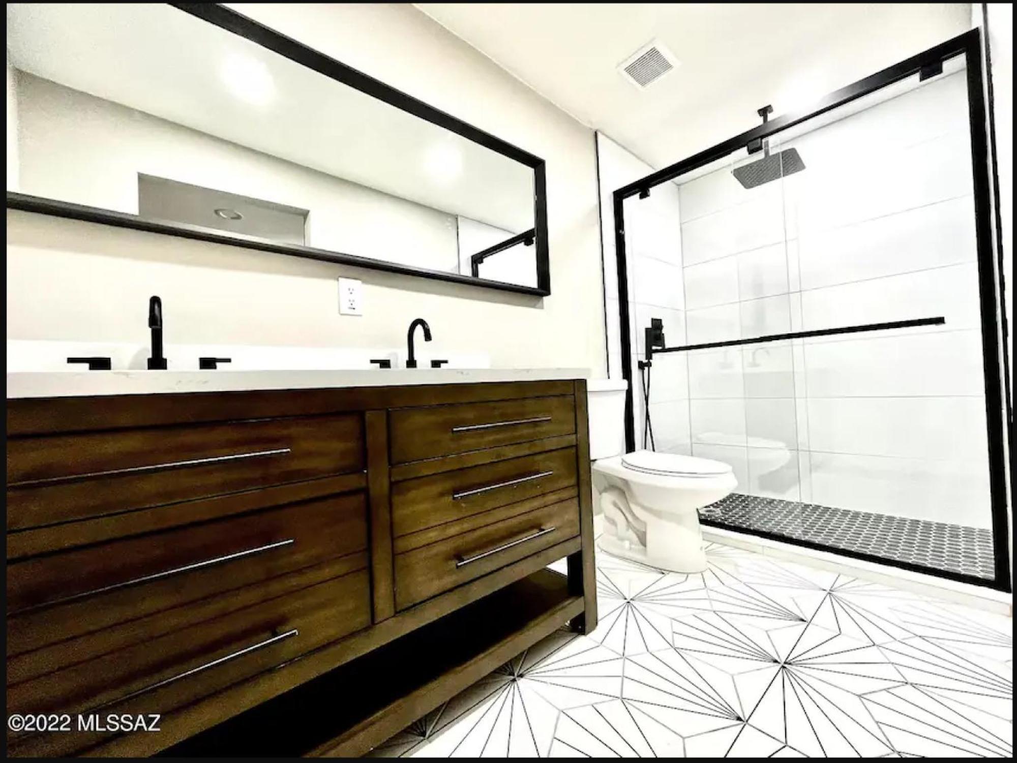 Private Home - Heated Pool, Billiards, Darts, Foosball, Fireplace, 5 Smart Tvs, Bbq, Cotton Bedding - The Saguaro Sanctuary, Pool Heat Optional Tucson Extérieur photo