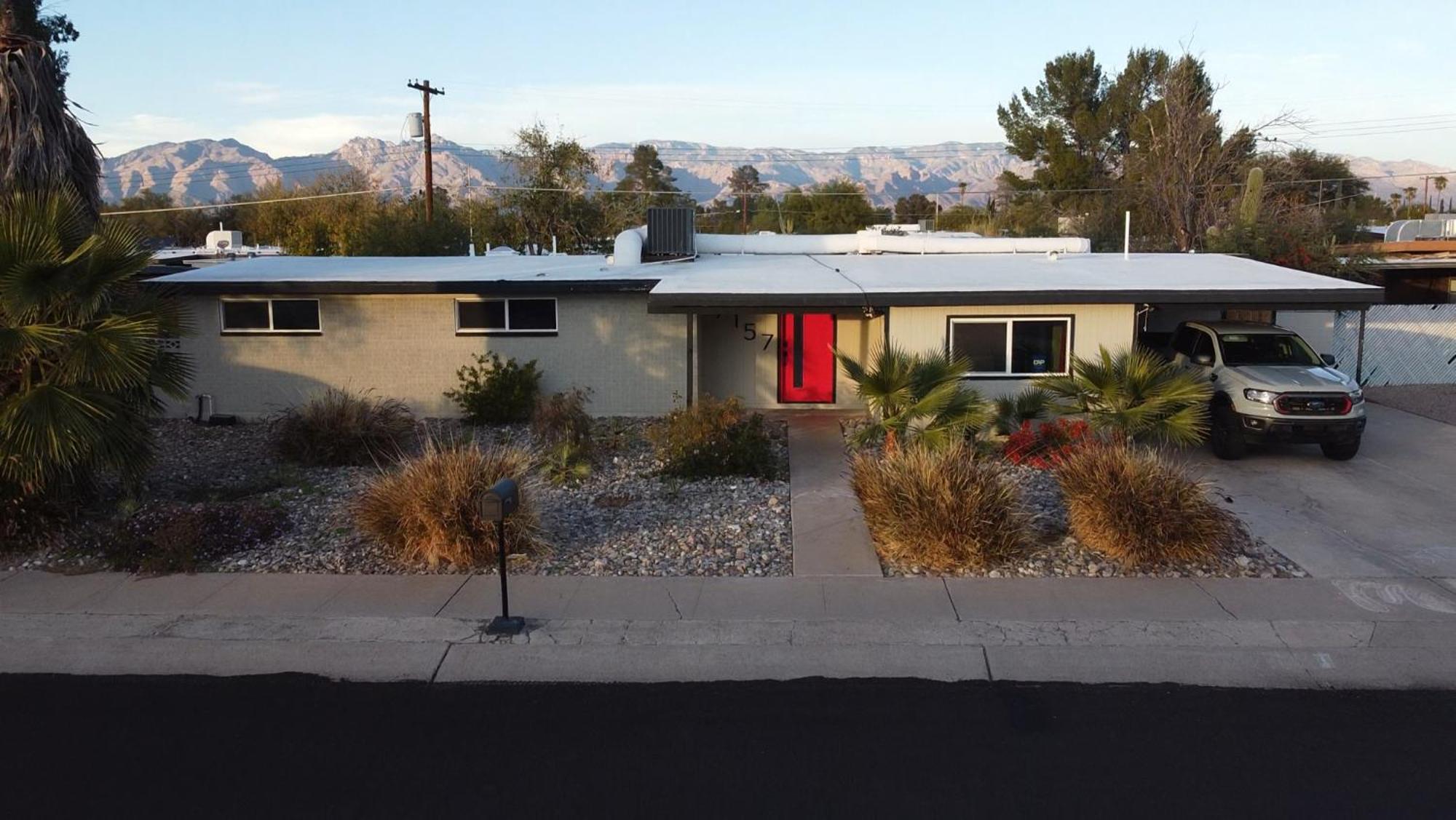 Private Home - Heated Pool, Billiards, Darts, Foosball, Fireplace, 5 Smart Tvs, Bbq, Cotton Bedding - The Saguaro Sanctuary, Pool Heat Optional Tucson Extérieur photo